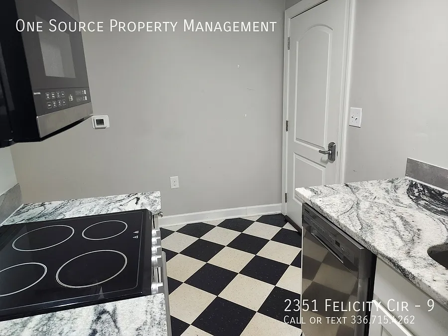 1 bed, 336 sqft, $995 — Photo 3