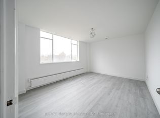 25 Bedford Rd #702-C02, Toronto, ON M5R 2K1