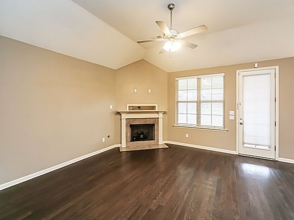 5th image of 155 Hidden Meadows Ln