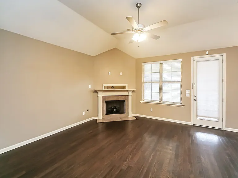 155 Hidden Meadows Ln — Photo 5