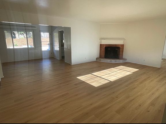 2nd image of 123 E Los Olivos St