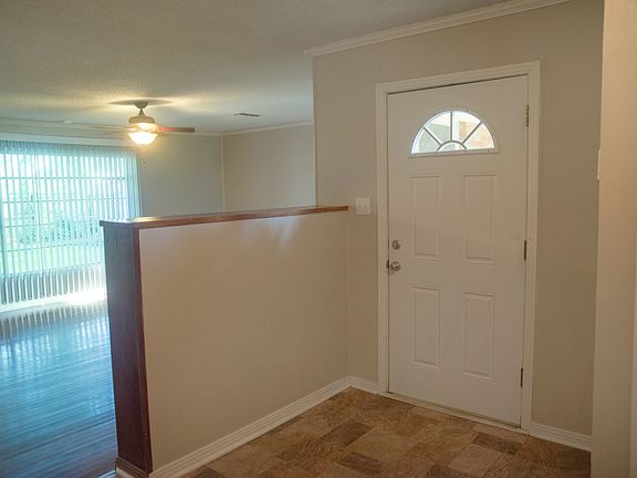 2nd image of 2809 Bel Air Dr