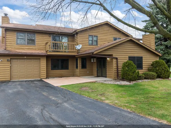 975 Manor Dr APT 78, Neenah, WI 54956