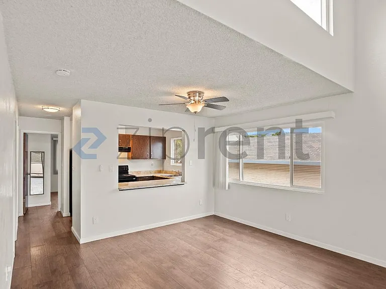 2837 55th Ave #4 — Photo 10