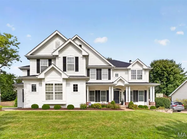 14748 Thornhill Terrace Dr, Chesterfield, MO 63017