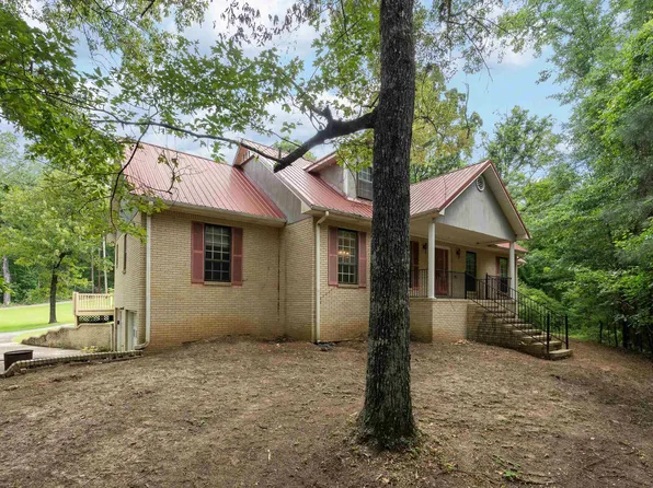 3360 Garrett Dr SE, Bessemer, AL 35022