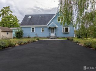 1613 Beacon St, Toms River, NJ 08757