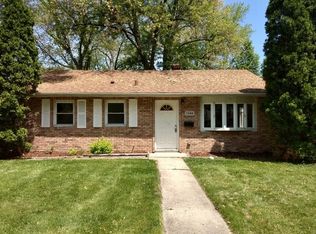 1348 Hickory Rd, Homewood, IL 60430