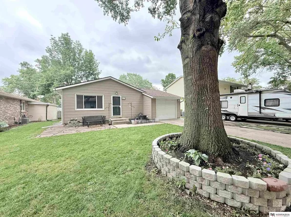 5012 Martin St, Lincoln, NE 68504