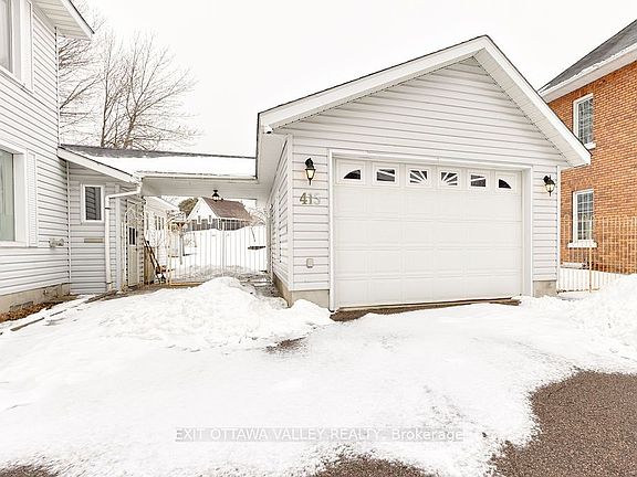 2nd image of 415 Trafalgar Rd