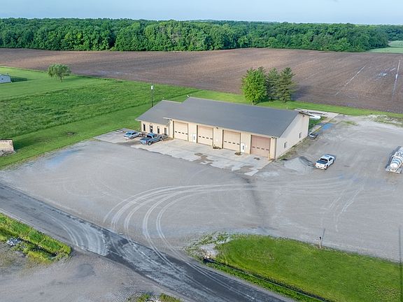 3rd image of 501 Schwartz Rd