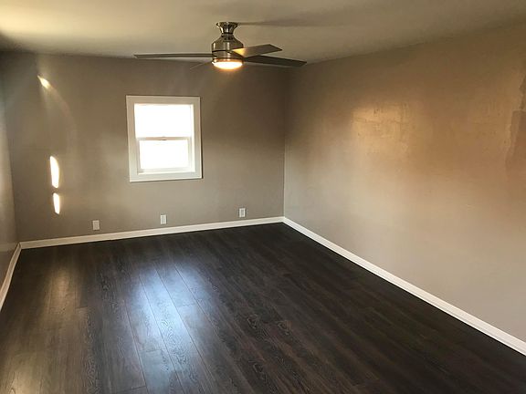 3rd image of 108 Park St