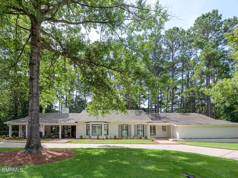 1st image of 408 Windover Cir