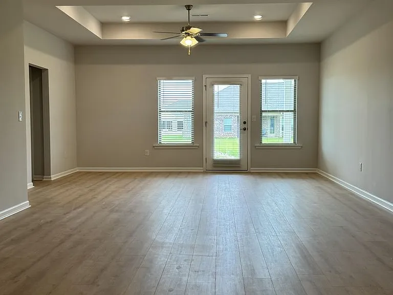318 Cornstalk Cir — Photo 13
