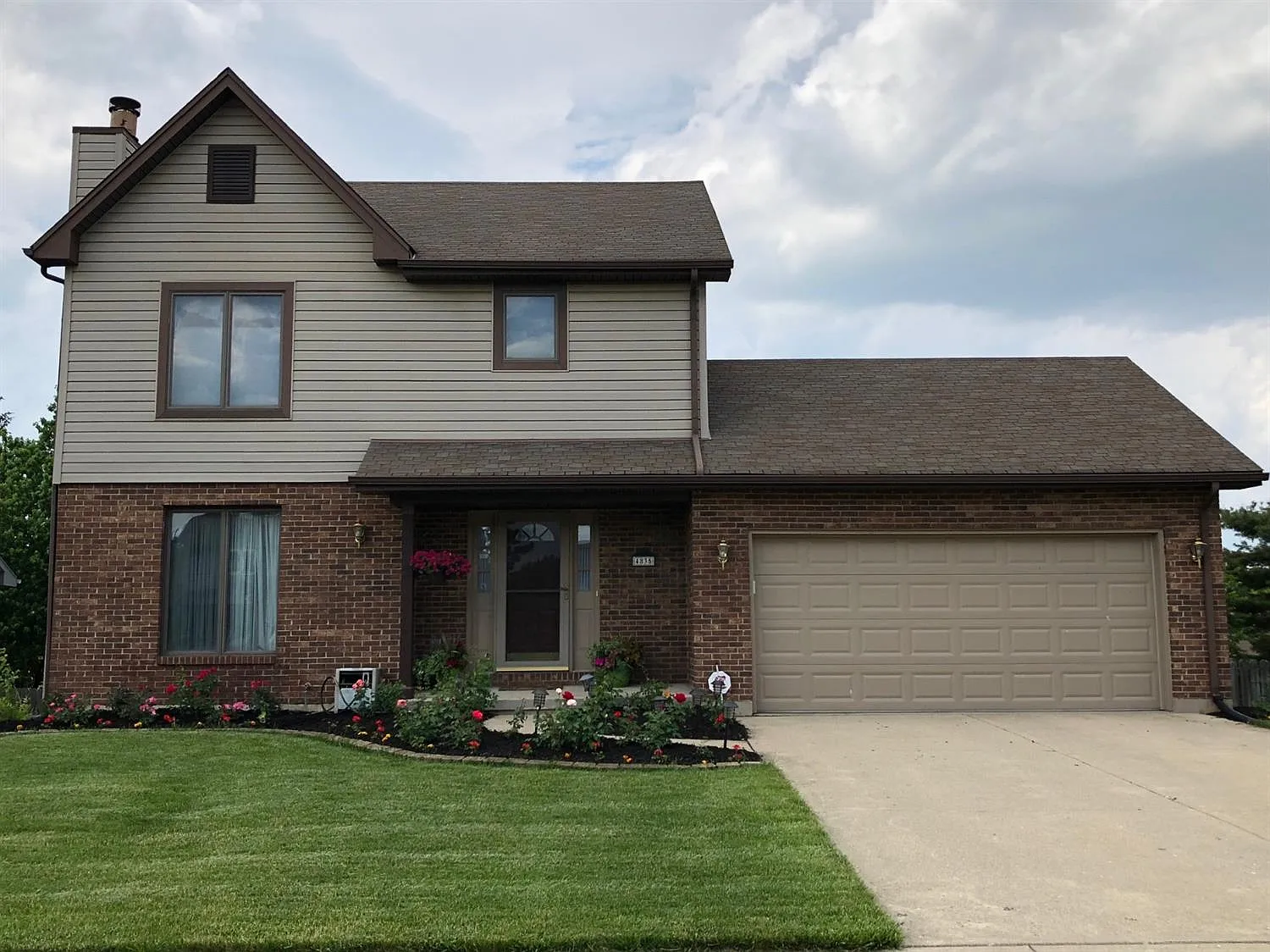 4835 Shannon Way photo 1