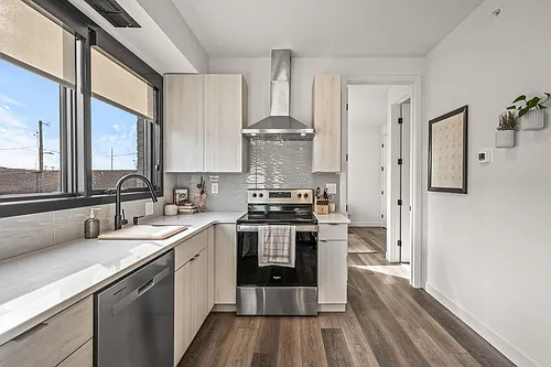 Olive Apartments Photo 1