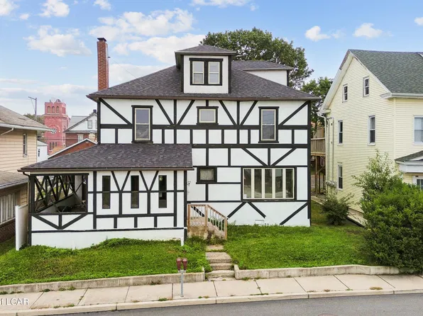 85 N Kennedy Dr, McAdoo, PA 18237