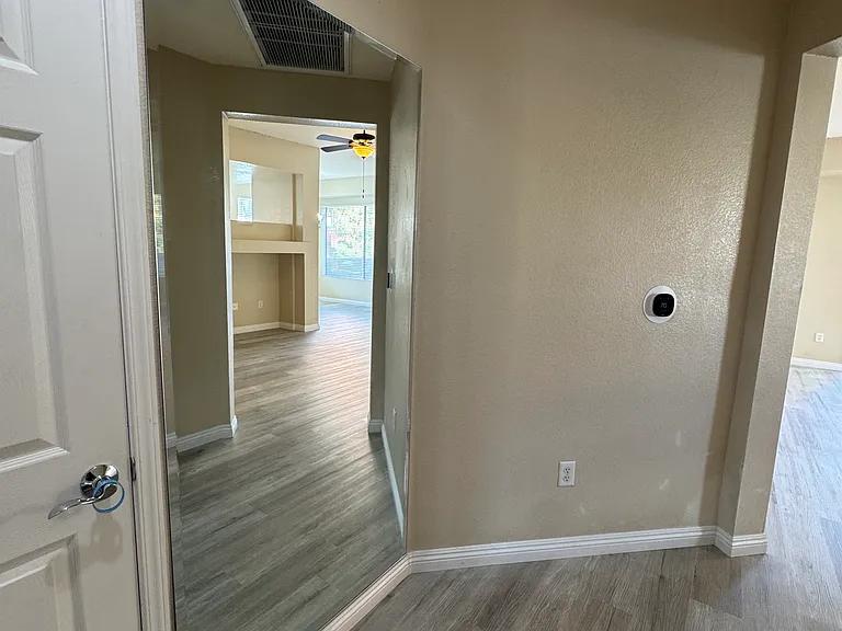 31 E Agate Ave #208 — Photo 12