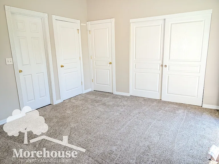255 Delaware Ave — Photo 24