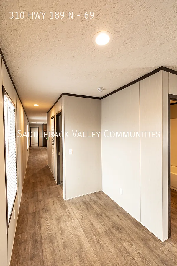 Cozy and Modern New Home — Photo 4