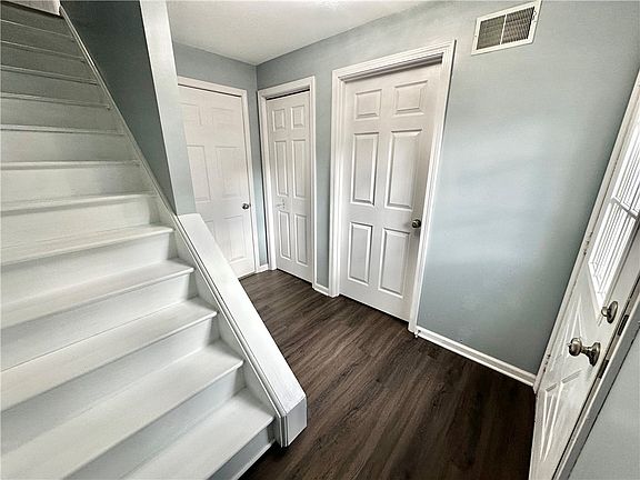 4th image of 203 Thistle Dr