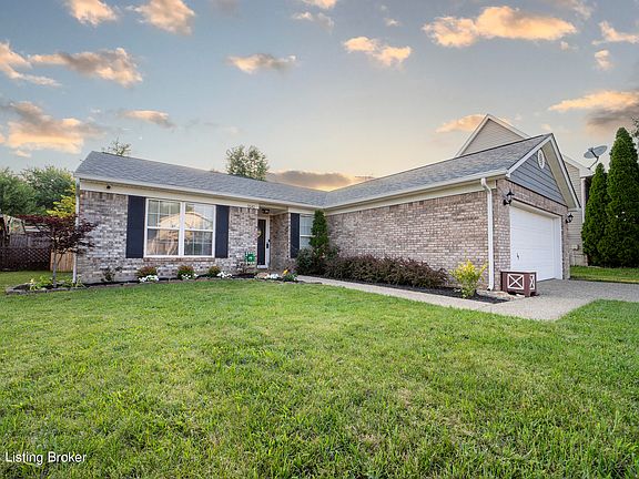 3rd image of 9640 Combs Ln