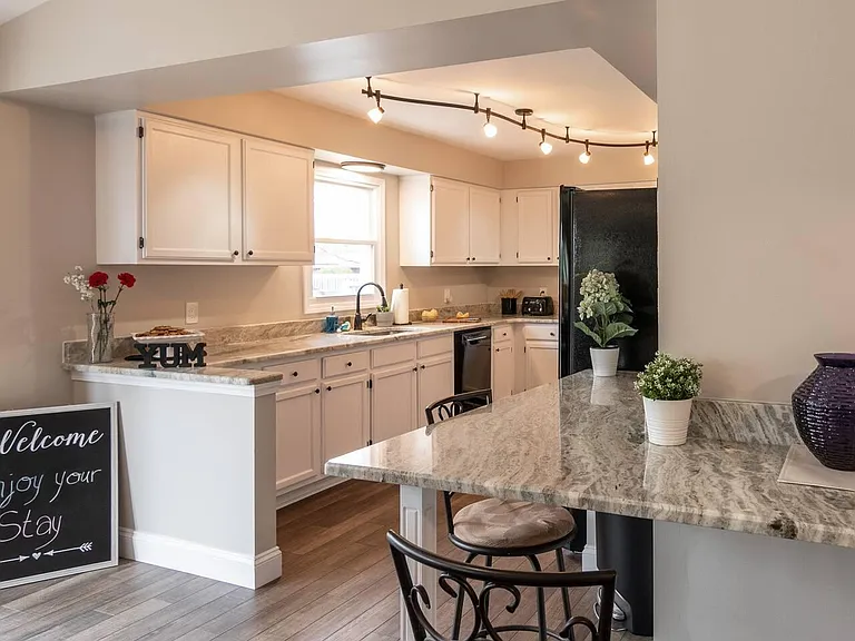 28222 Saint Louise Dr — Photo 11