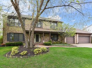 671 Longford Dr, Des Plaines, IL 60016