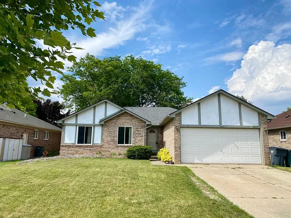 2185 Camelot Dr, Troy, MI 48083