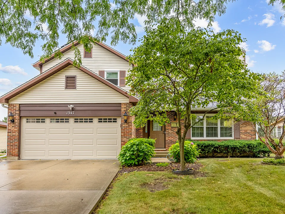 1347 Rose Blvd
