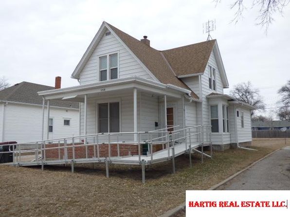 1710 Ella St, Beatrice, NE 68310