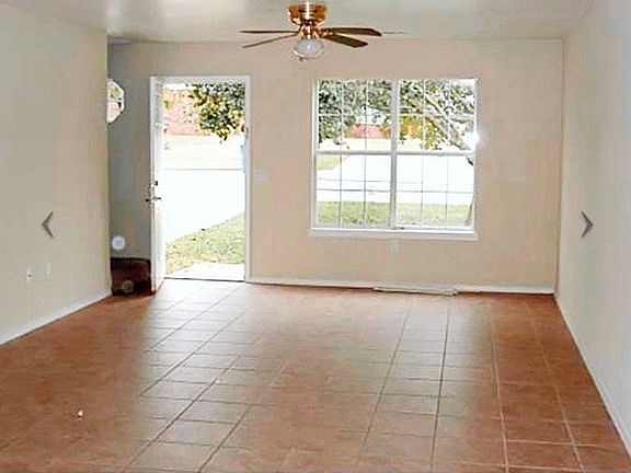 4th image of 505 Braithwaite St