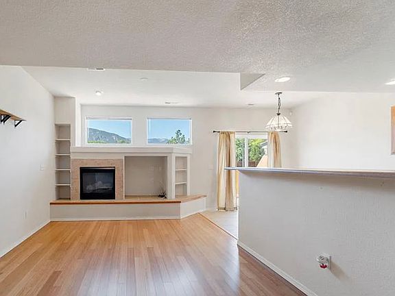 5th image of 3868 Packers Point