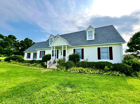 31070 Harbor Ln, Painter, VA 23420