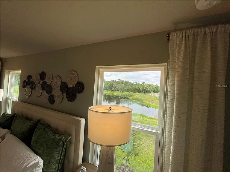 732 Legacy Dr — Photo 18