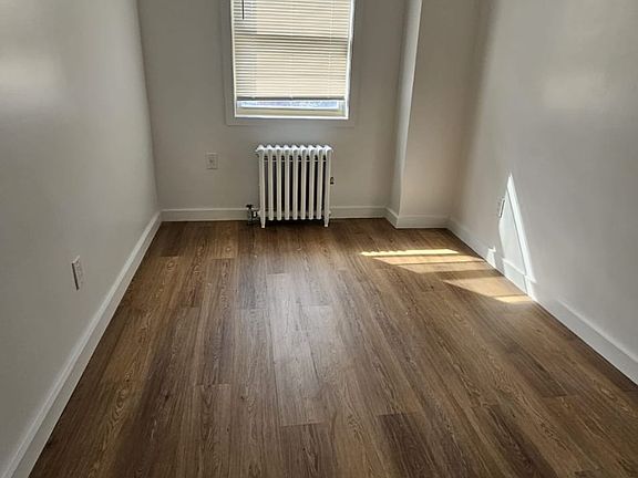 5th image of 25-49 42nd St #1