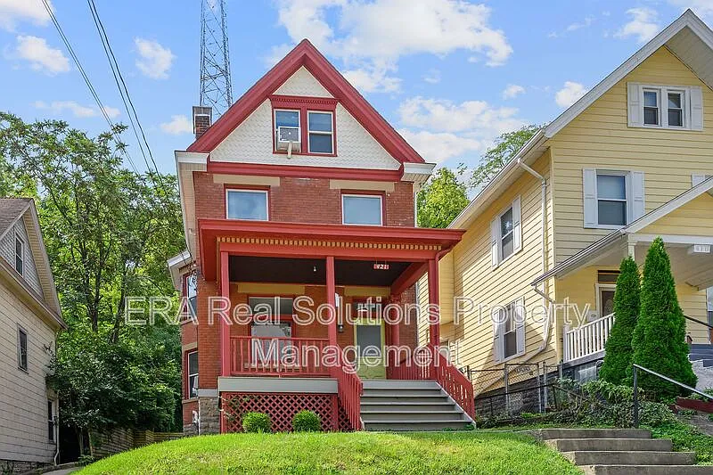 3 bed, 2.5 bath, 1536 sqft, $2,000 — Photo 1