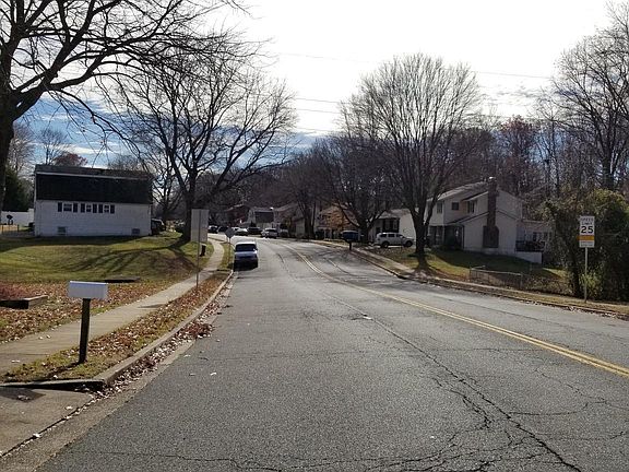 5th image of 12823 Colby Dr