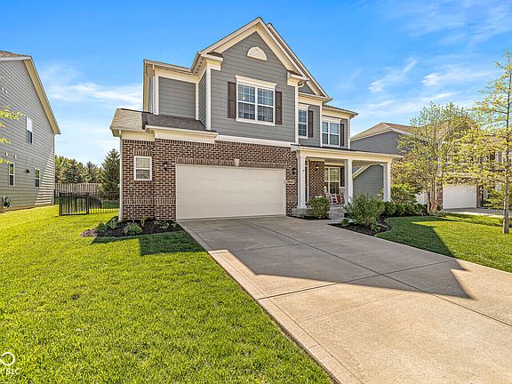 3rd image of 10143 Pepper Tree Ln