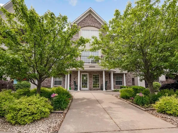 15550 Linnet St NW #1105, Andover, MN 55304