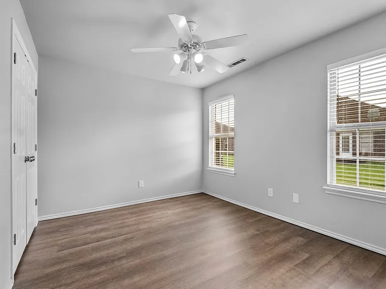 1669 N Evening Shade Dr — Photo 24