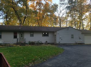 2842 E Ohmswood Dr, Port Clinton, OH 43452