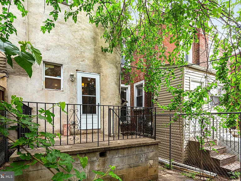1606 S Frazier St — Photo 12