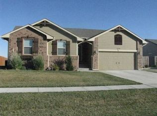 1118 N Beau Jardin St, Derby, KS 67037