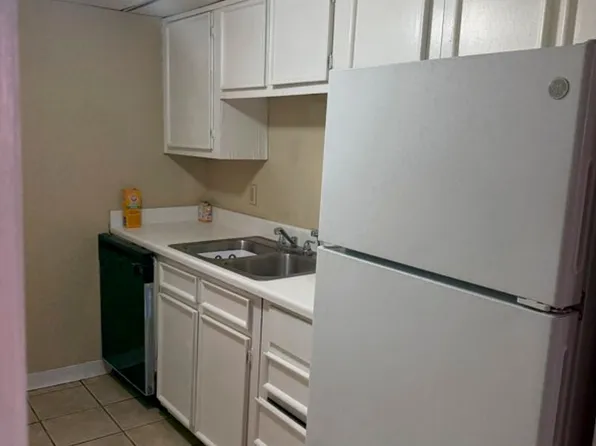 2021 Austin Ave., 2021 Austin Ave APT 6, Waco, TX 76701
