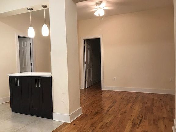 5th image of 49 Clarkson Ave APT 3H
