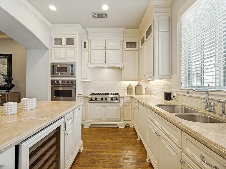 4608 Abbott Ave #112 — Photo 8