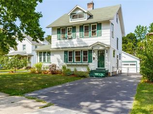 74 Harding Rd, Rochester, NY 14612