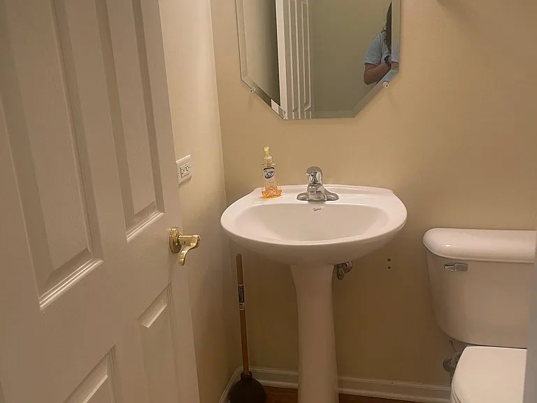 6034 Canterbury Ln #6034 — Photo 14
