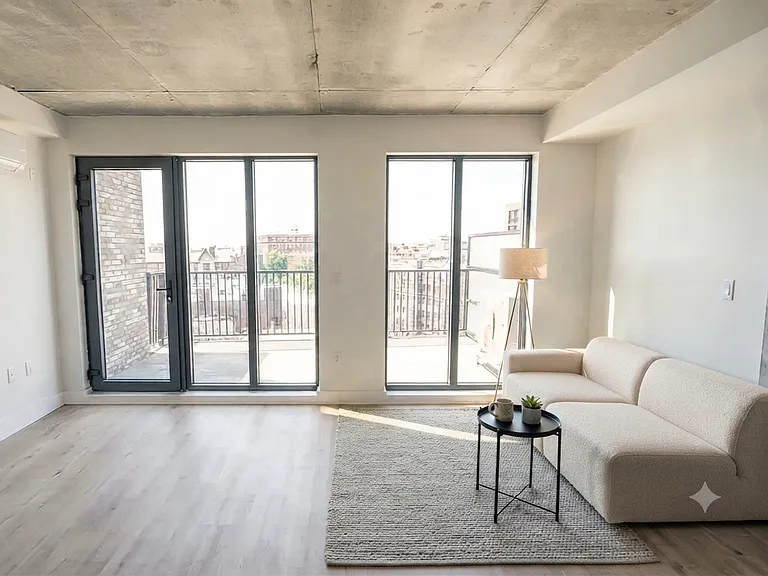 815 Flatbush Ave #Penthouse 14 — Photo 6